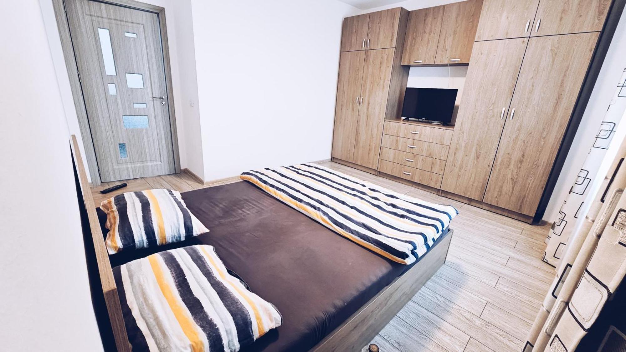 Apartament Dem Radulescu Râmnicu Vâlcea Exterior foto